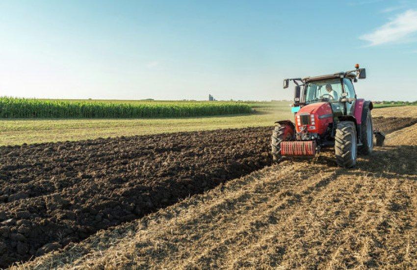 Держава підтримує фермерів під час весняної посівної