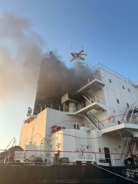 Формально морський коридор залишається відкритим, однак судновласники дедалі частіше відмовляються від рейсів