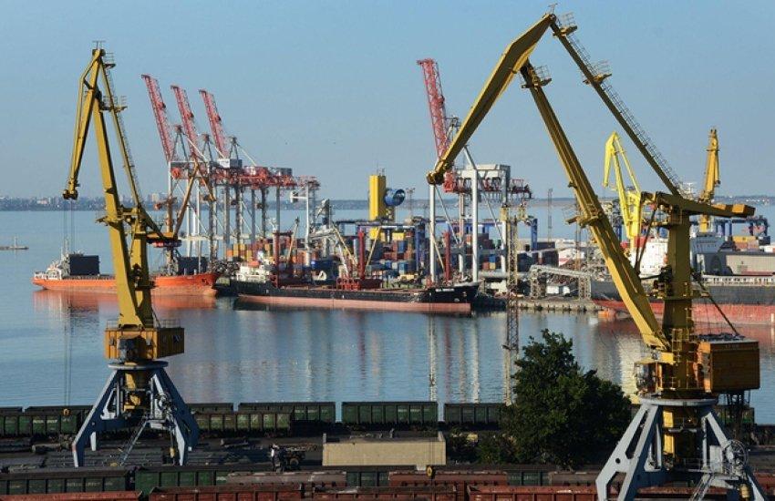 До атак значна частина українського зернового експорту проходила через чорноморські порти
