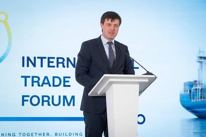 Паралельно розглядається можливість зберігати частину продовольчих запасів за межами України