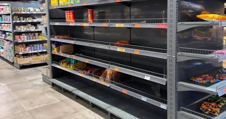 Кількість товарних позицій у мережі зменшується приблизно з 3900 до 2770