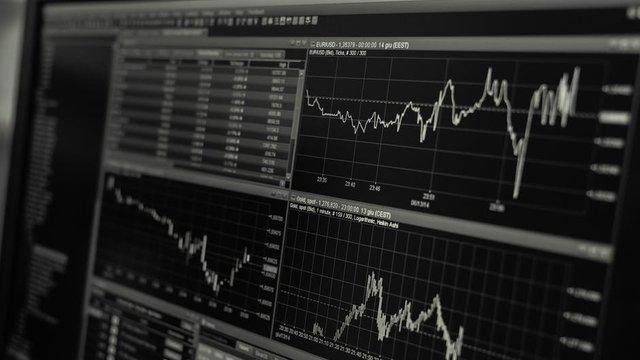 Наразі причини різкого здешевлення цінних паперів «ІМК» та «Астарти» залишаються невідомими