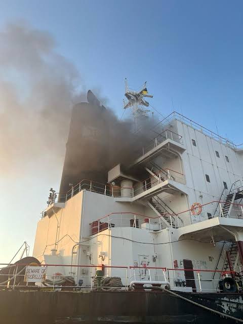 Формально морський коридор залишається відкритим, однак судновласники дедалі частіше відмовляються від рейсів